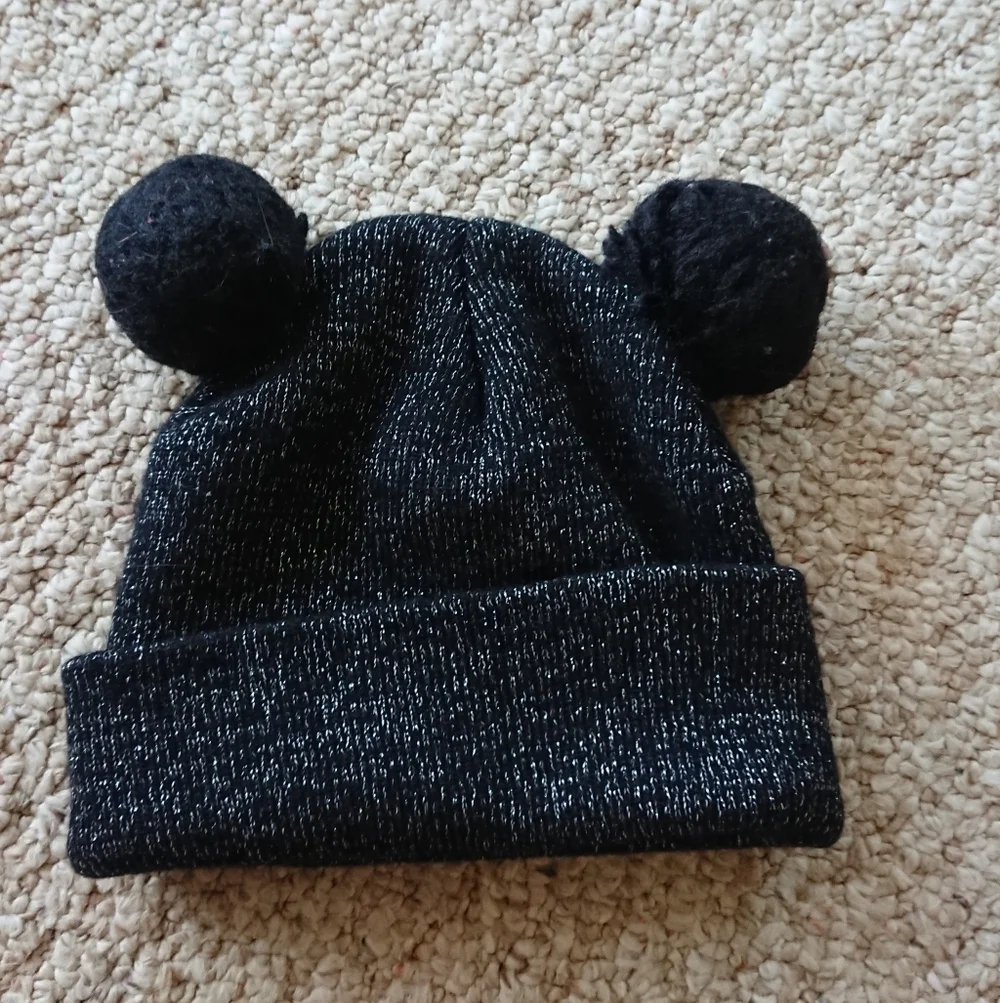 Adorable Black Knit Pom-Pom Beanie size 4/5